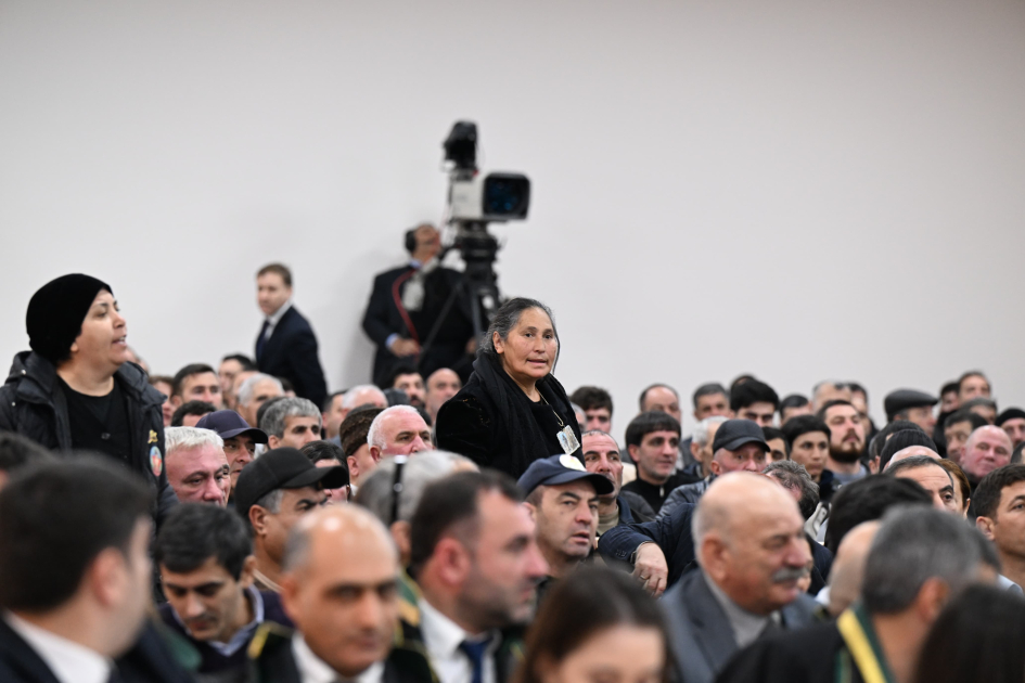 Ermənistanın hərbi təcavüzü nəticəsində çoxsaylı cinayətlərdə törətməkdə təqsirləndirilən şəxslərin məhkəməsi davam etdirilir (FOTO)