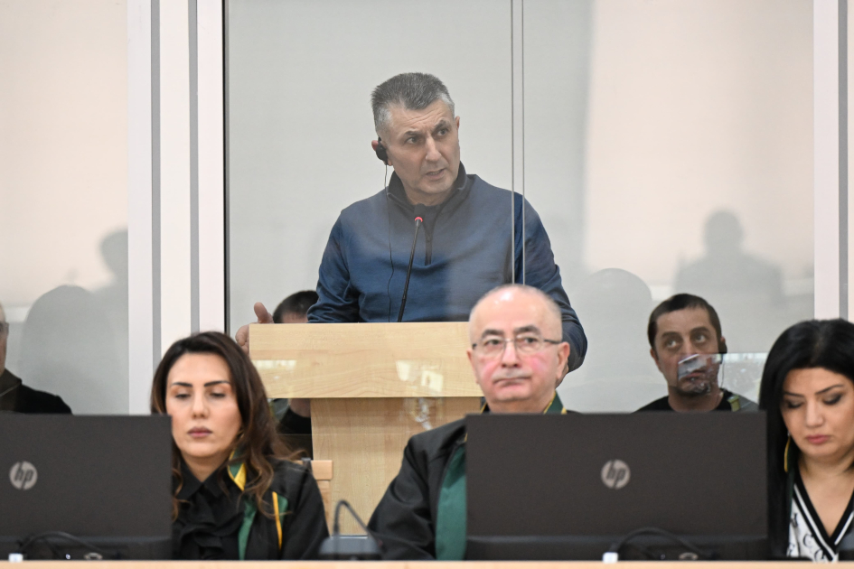 Ermənistanın hərbi təcavüzü nəticəsində çoxsaylı cinayətlərdə törətməkdə təqsirləndirilən şəxslərin məhkəməsi davam etdirilir (FOTO)