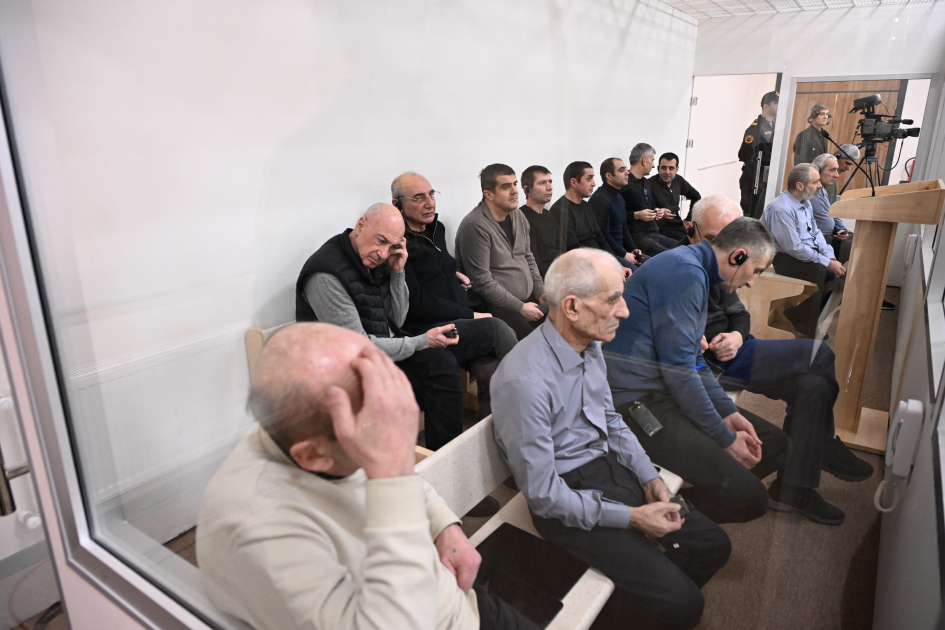 Ermənistanın hərbi təcavüzü nəticəsində çoxsaylı cinayətlərdə törətməkdə təqsirləndirilən şəxslərin məhkəməsi davam etdirilir (FOTO)