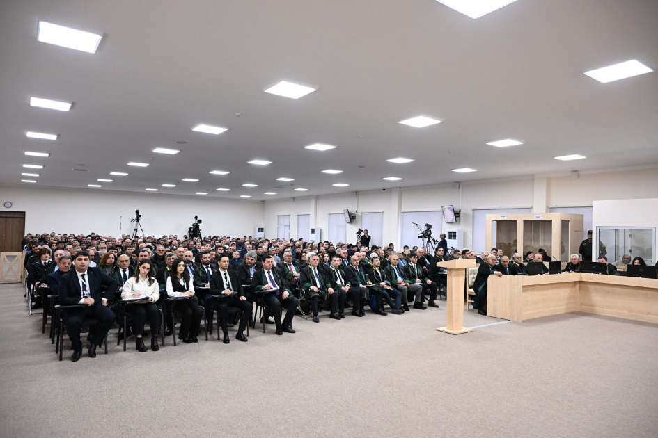 Ermənistanın hərbi təcavüzü nəticəsində çoxsaylı cinayətlərdə törətməkdə təqsirləndirilən şəxslərin məhkəməsi davam etdirilir (FOTO)