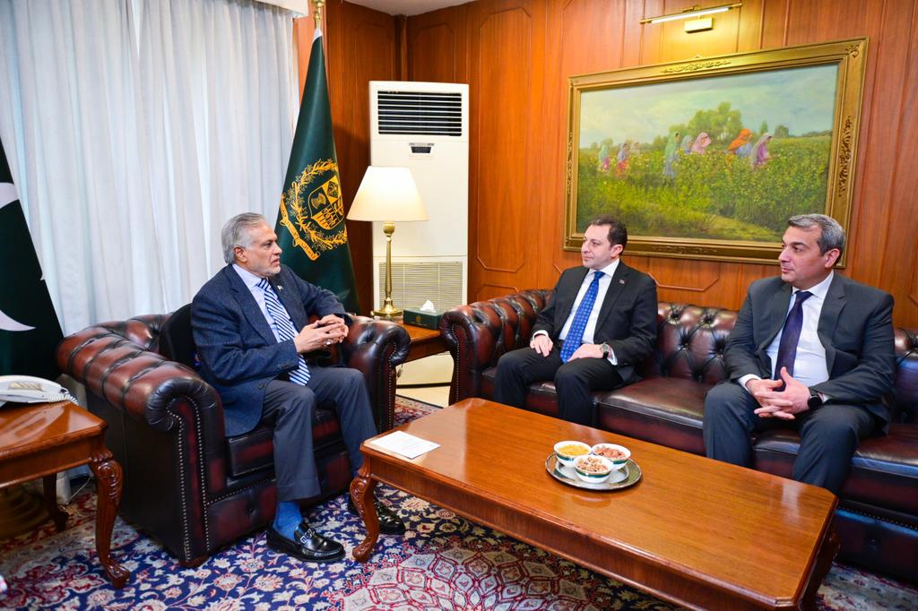 Elnur Məmmədov Pakistan XİN rəhbəri ilə görüşüb (FOTO)