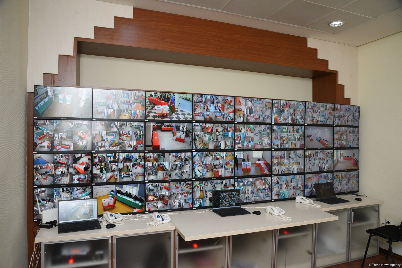 Bələdiyyə seçkiləri ilə əlaqədar veb-kameralara texniki nəzarət mərkəzinə baxış keçirilib (FOTO)