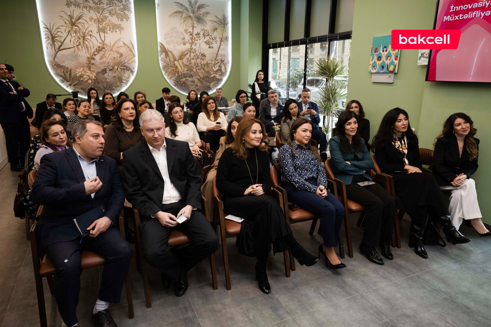 “Bakcell” “İnnovasiyalarla Müxtəlifliyə Doğru” tədbirinə dəstək oldu (FOTO)
