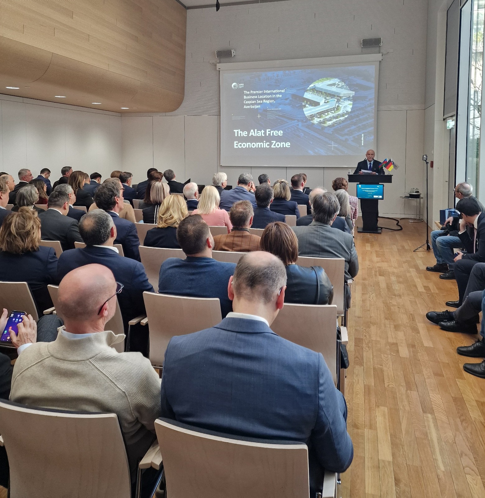 Ələt Azad İqtisadi Zonasının Səlahiyyətli Qurumunun Münhenə səfəri başa çatıb (FOTO)