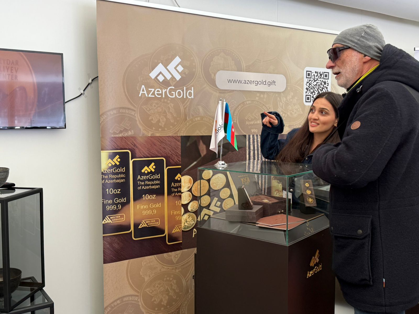 "AzerGold" QSC-nin qızıl və gümüş sikkə kolleksiyaları İsveçrədə növbəti dəfə nümayiş olunub (FOTO)