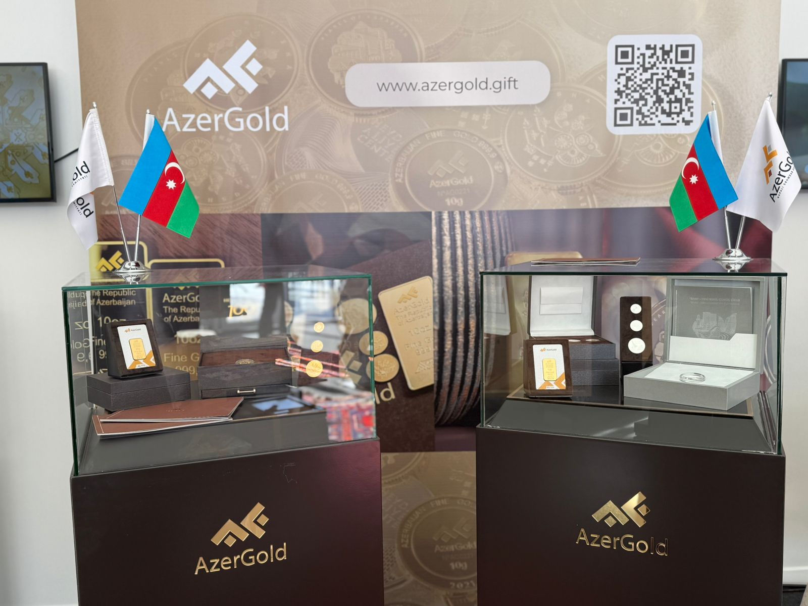 "AzerGold" QSC-nin qızıl və gümüş sikkə kolleksiyaları İsveçrədə növbəti dəfə nümayiş olunub (FOTO)