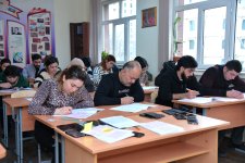 9 və 11-ci sinifi başa vura bilməyən şəxslər üçün eksternat imtahanları keçirilib (FOTO)