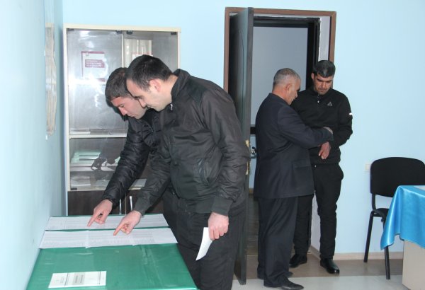 Naxçıvanda məhkumlar bələdiyyə seçkilərində səs veriblər (FOTO)