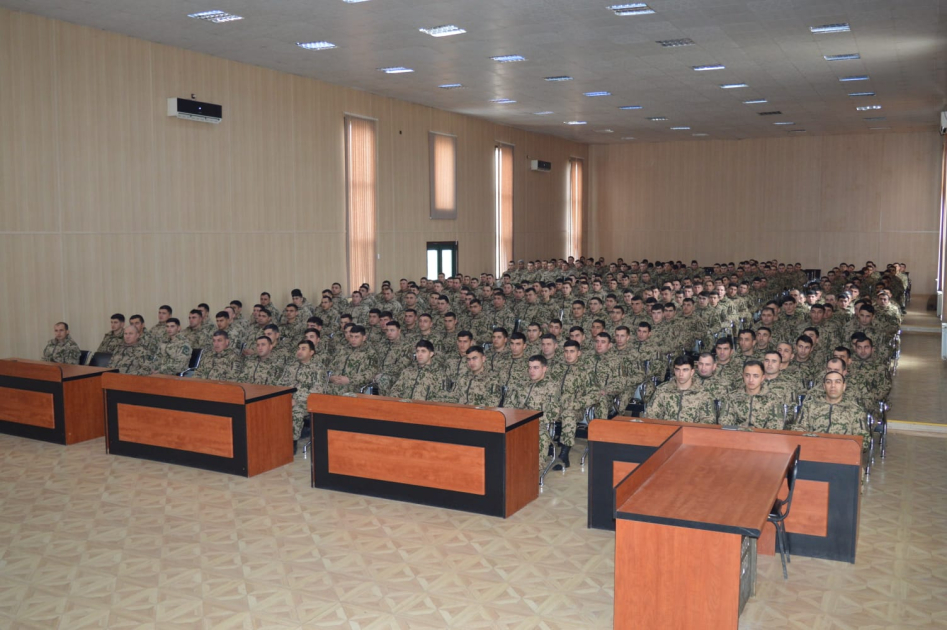 Hərbi hissələrdə Gənclər Günü ilə bağlı birgə tədbirlər keçirilib (FOTO)