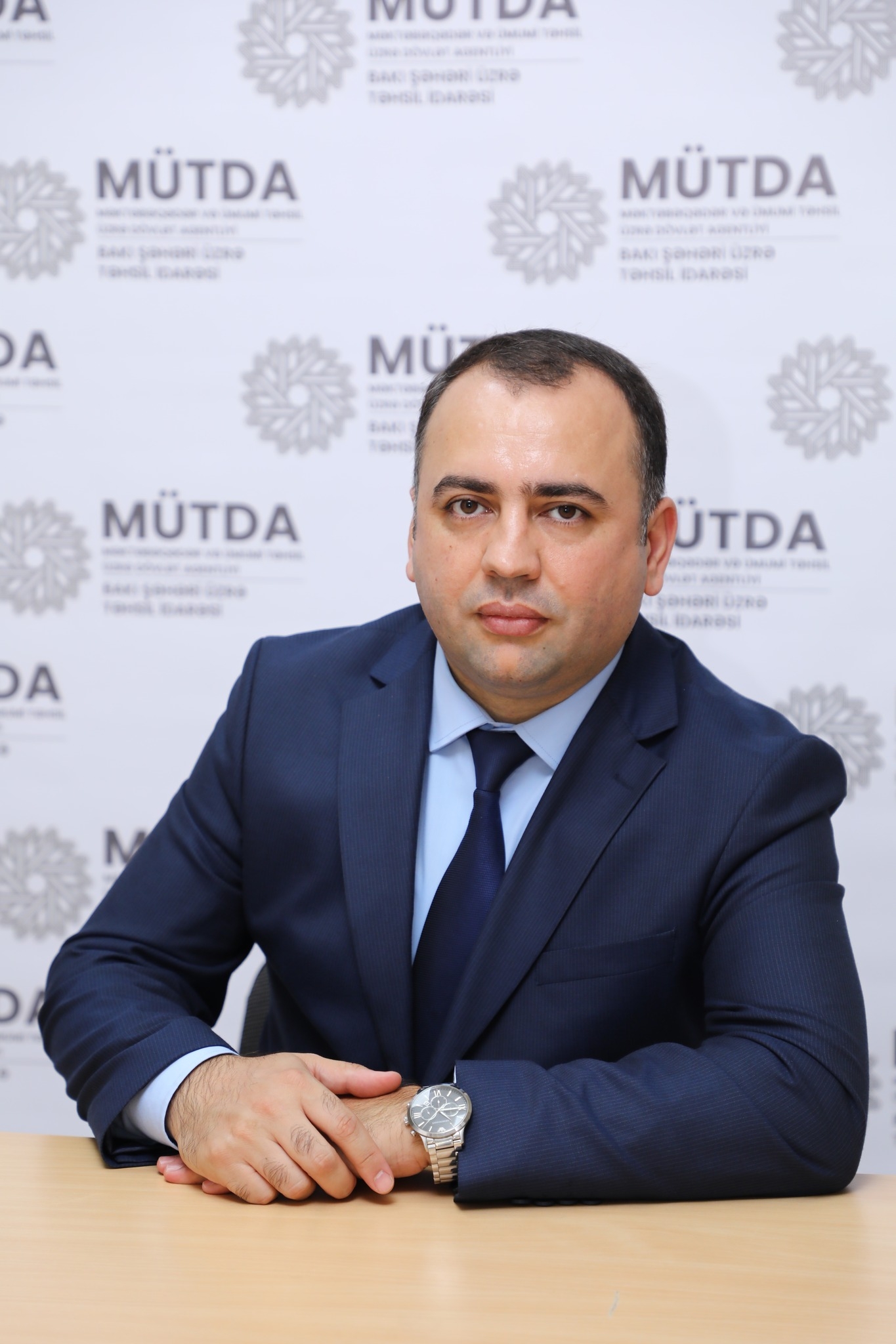 Bakıda bu məktəbə yeni direktor təyin edildi (FOTO)