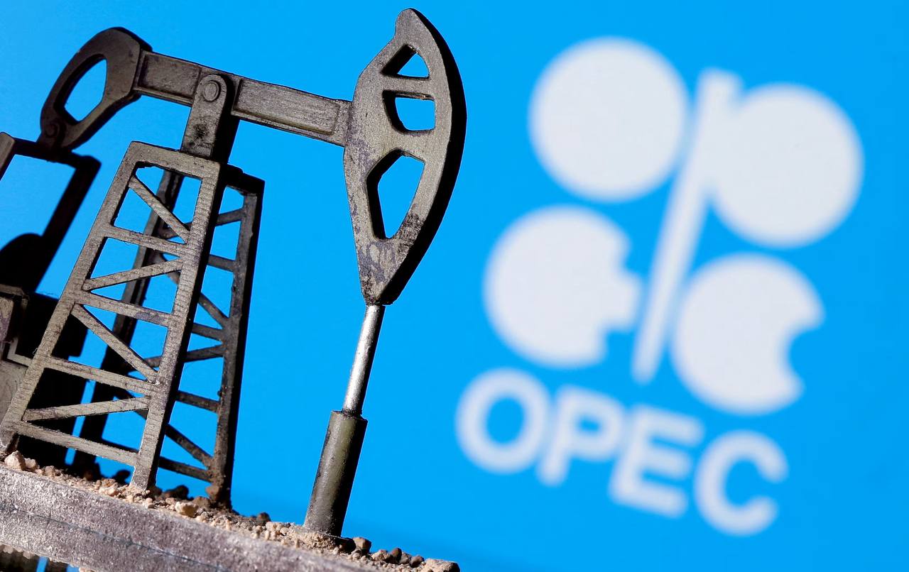 "OPEC+" ölkələri dekabr ayında neft hasilatını 137 min barel artıracaqlar