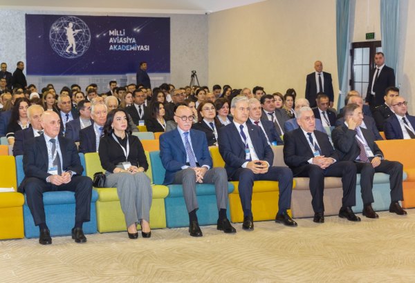 Milli Aviasiya Akademiyasında beynəlxalq elmi-praktik gənclər konfransı keçirilib (FOTO)