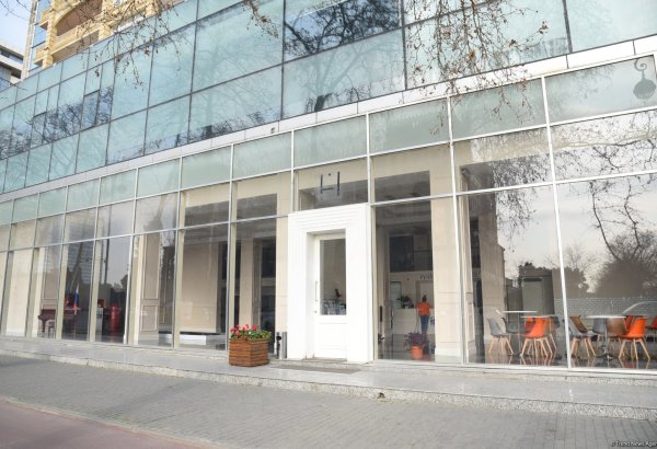 Bakıdakı "Rus Evi" tam boşaldılır (FOTO)