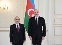 Prezident İlham Əliyev Türkiyənin Azərbaycanda yeni təyin olunmuş səfirinin etimadnaməsini qəbul edib (FOTO/VİDEO) (YENİLƏNİB)