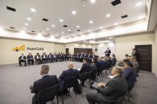 “AzerGold” qeyri-filiz faydalı qazıntı yataqları ilə bağlı seminar keçirib (FOTO)