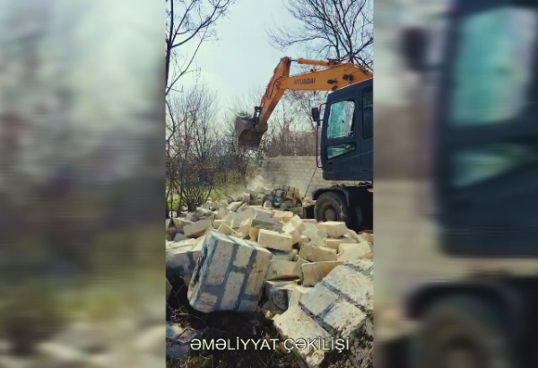 Ağcabədidə qanunsuz tikili sökülüb (VİDEO)