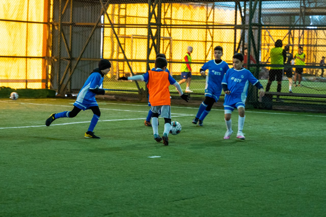 VTB (Azərbaycan)-ın dəstəyi ilə Bakıda futbol məktəbi açılıb (FOTO)