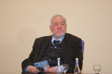 “Milli mənsubiyyət hüququnun konstitusion əsasları və tarixi aspektləri” mövzusunda beynəlxalq konfrans təşkil edilib (FOTO)