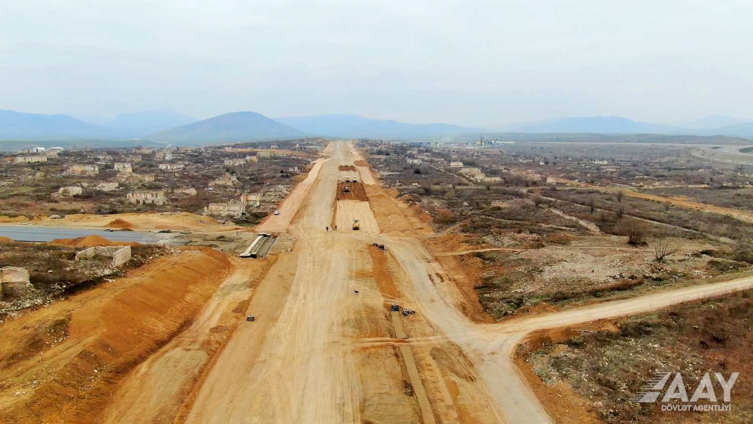 Füzuli şəhərinin daxili yollarının tikinti işləri nə yerdədir?  (FOTO/VİDEO)