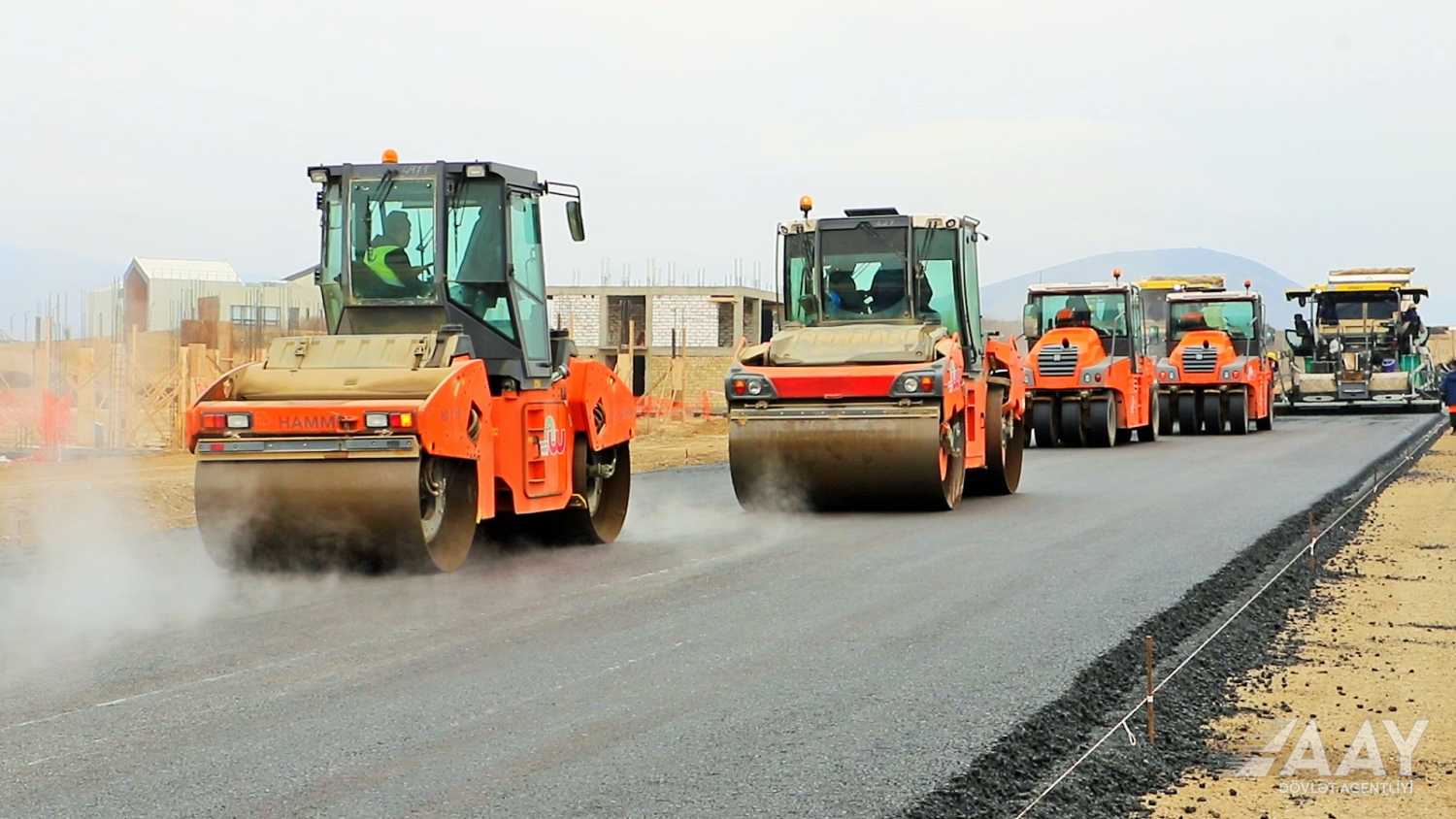 Füzuli şəhərinin daxili yollarının tikinti işləri nə yerdədir?  (FOTO/VİDEO)