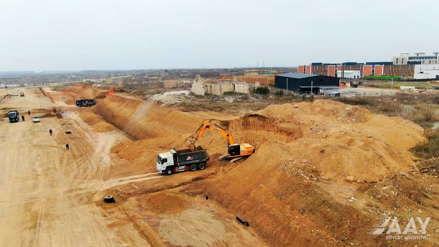 Füzuli şəhərinin daxili yollarının tikinti işləri nə yerdədir?  (FOTO/VİDEO)