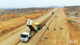 Füzuli şəhərinin daxili yollarının tikinti işləri nə yerdədir?  (FOTO/VİDEO)