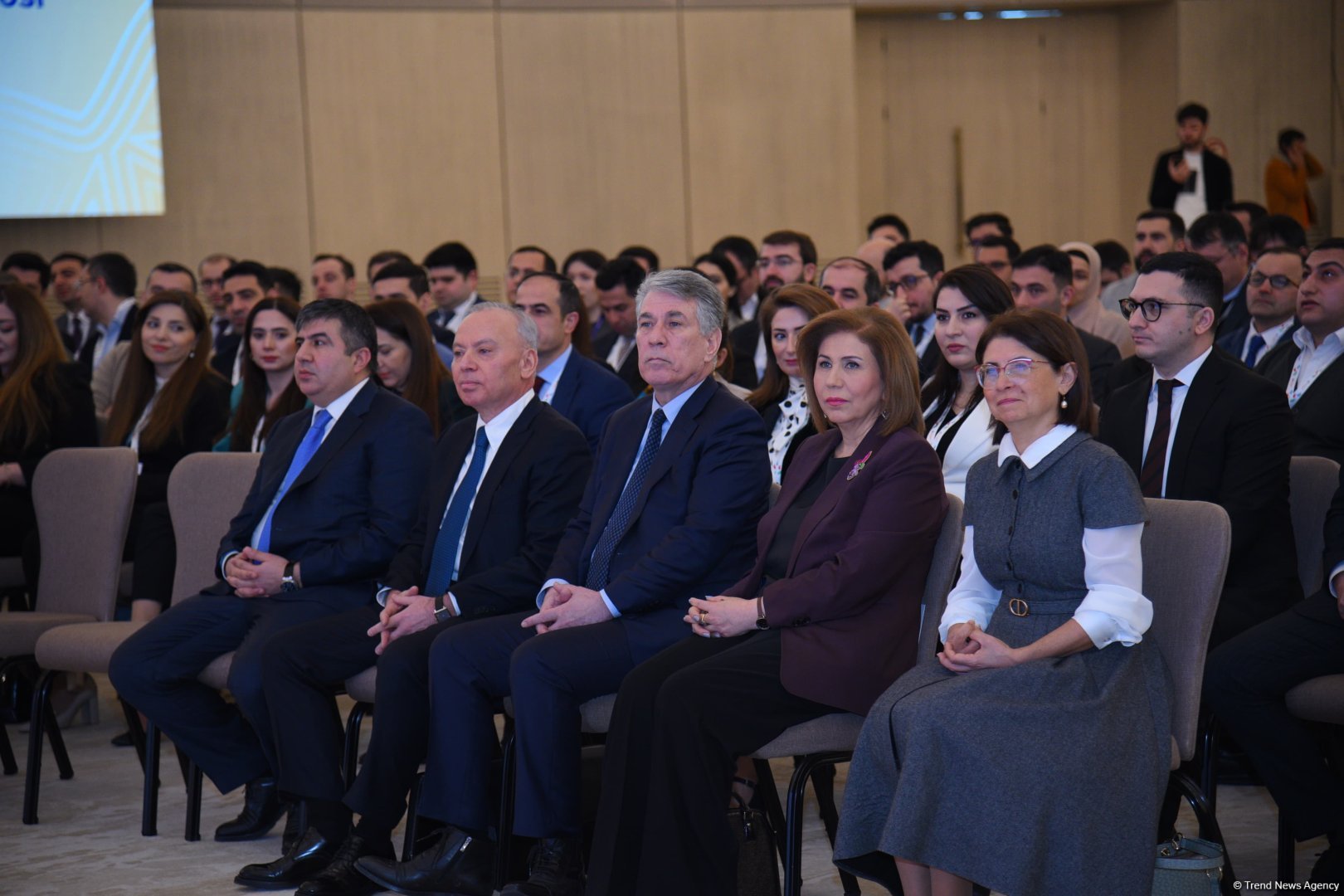 Bakıda “Gələcəyə baxış: Yeni reallıqlar şəraitində suverenliyin möhkəmləndirilməsi” forumu keçirilib (FOTO)