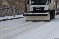 Xankəndidə yollar qardan təmizlənir (FOTO)