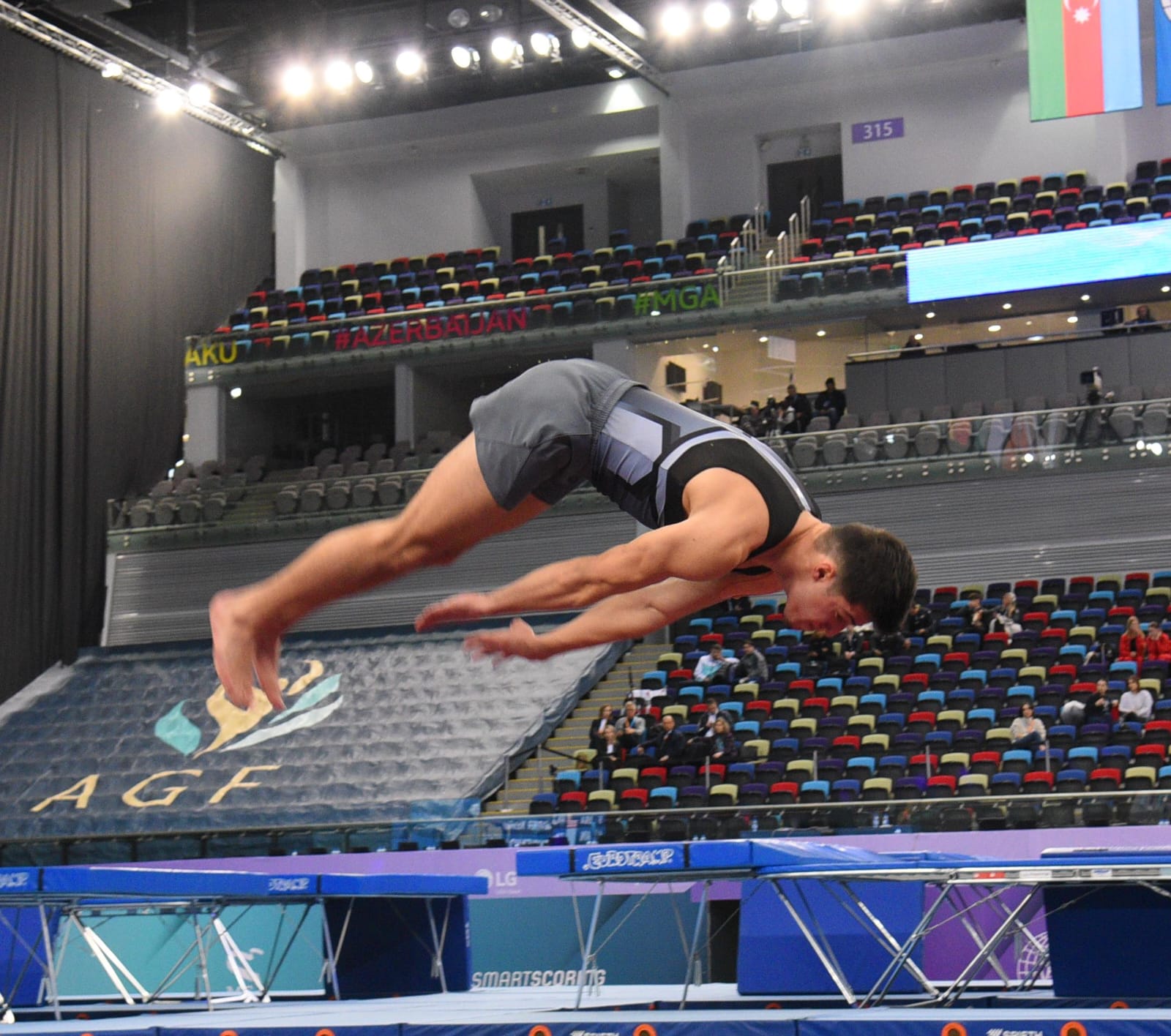 Batut Gimnastikası və Tambling üzrə Dünya Kubokunun final mərhələsi start götürüb (FOTO)