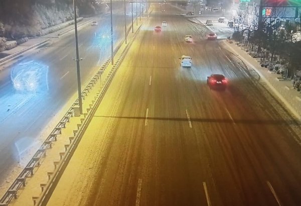 Bakıda bir sıra ərazilərdə sürət həddi endirildi (FOTO)