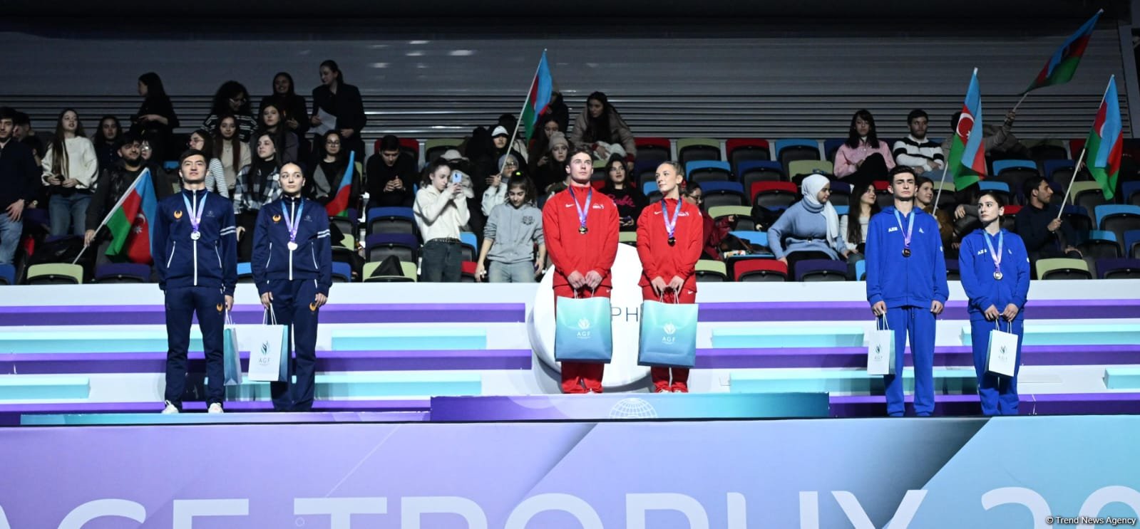 Azərbaycan gimnastları Dünya Kubokunda bürünc medal qazanıblar (FOTO)
