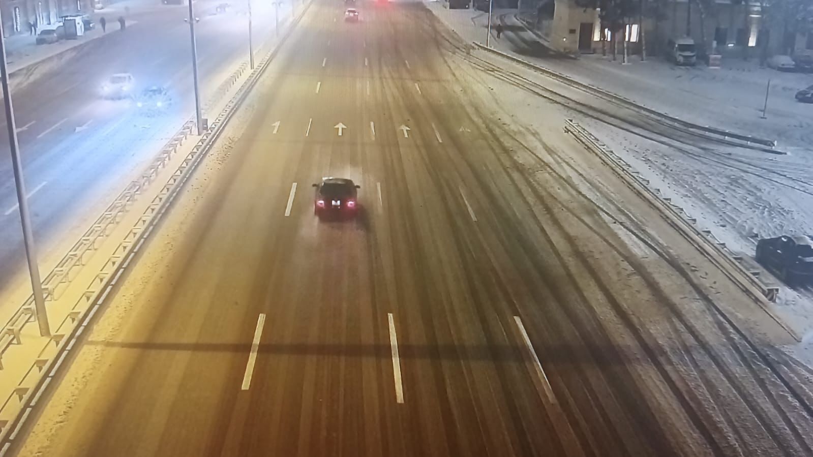 Bakıda bir sıra ərazilərdə sürət həddi endirildi (FOTO)