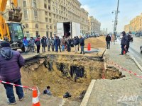 Heydər Əliyev prospektində yol çökdü - hərəkət məhdudlaşdırıldı (FOTO)