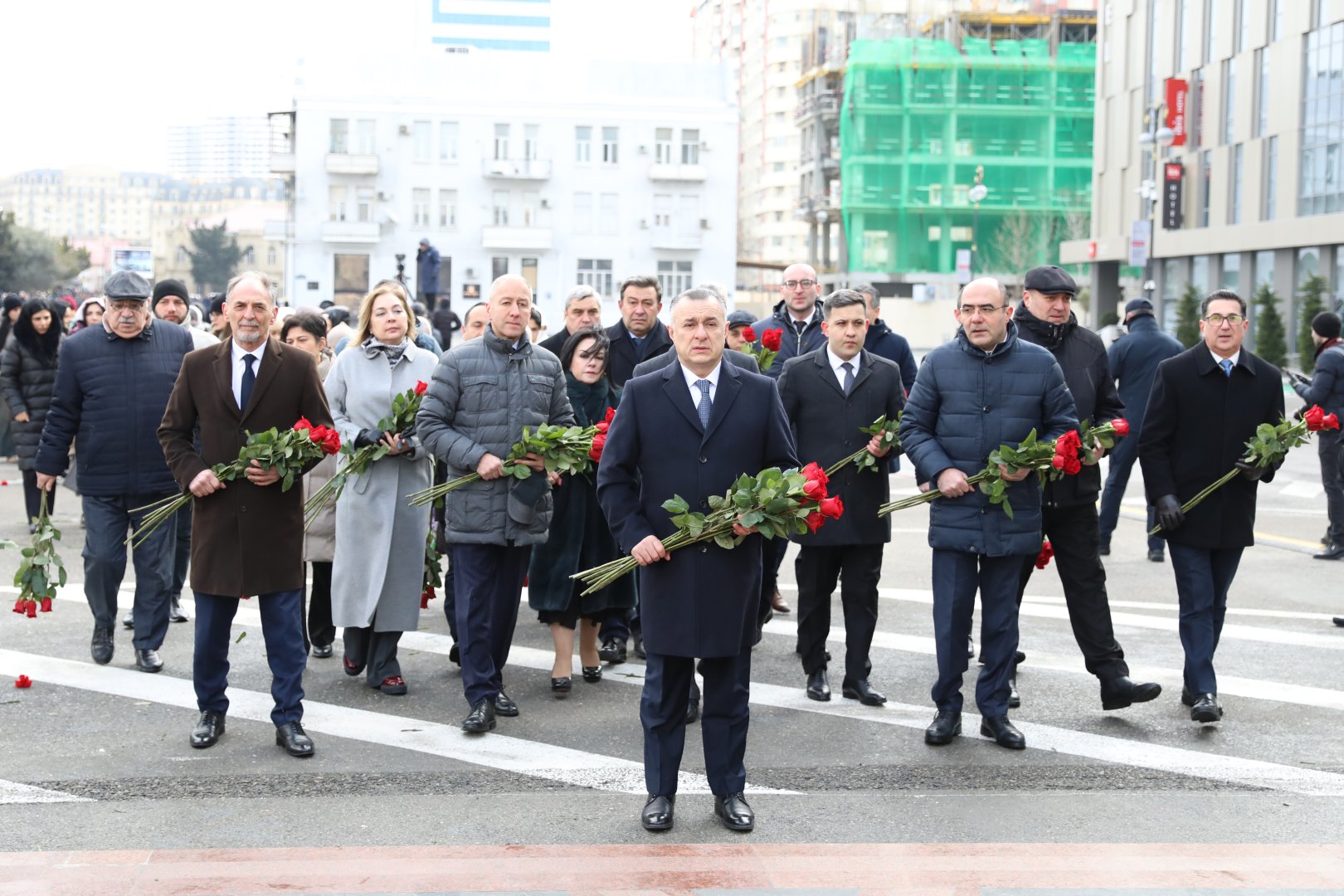 Səhiyyə Nazirliyinin rəhbərliyi Xocalı soyqırımı qurbanlarının xatirəsini ehtiramla yad edib (FOTO)