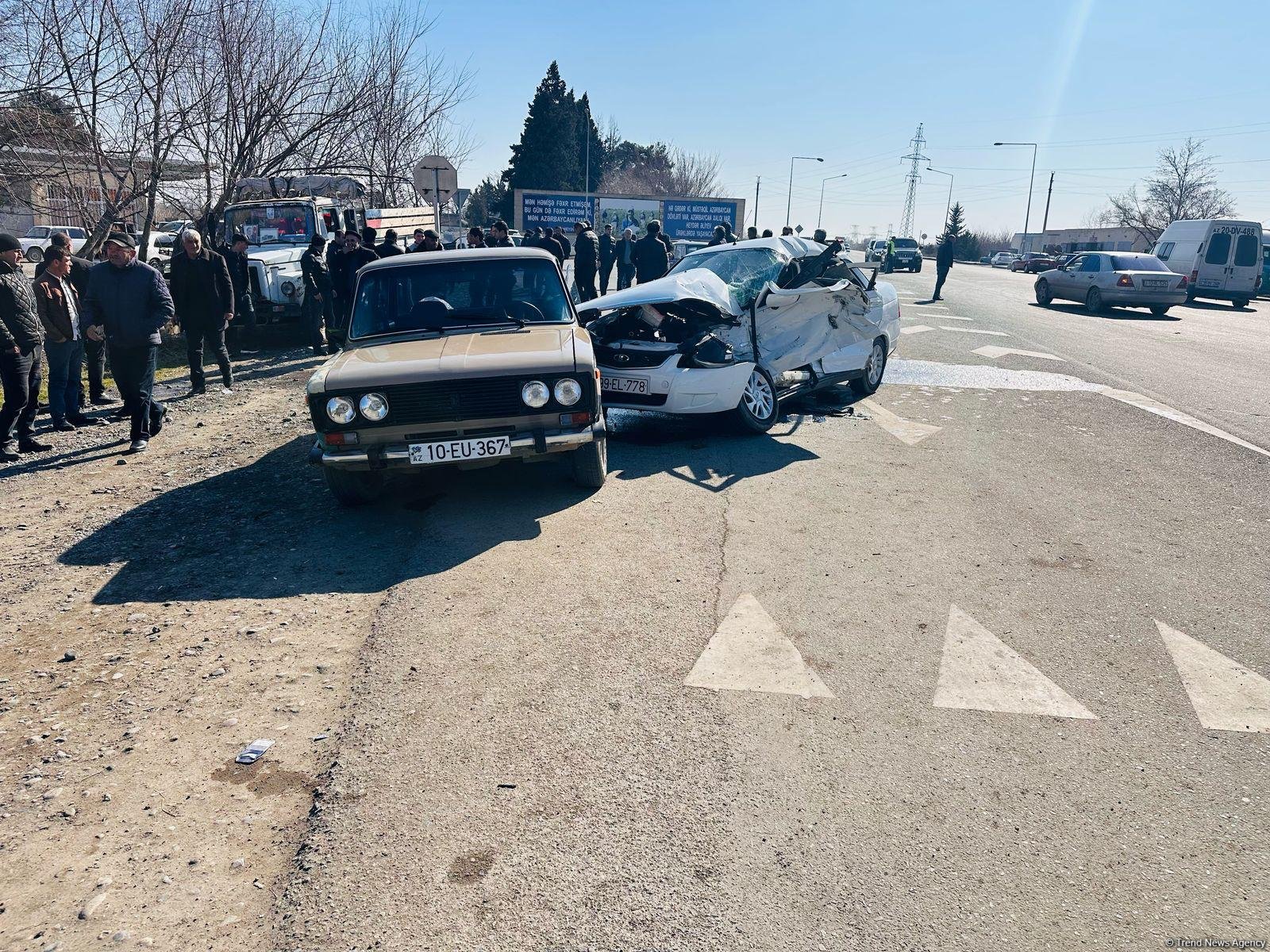 Ağcabədidə yük maşını ilə minik avtomobili toqquşdu - Ölən və yaralananlar var (FOTO)