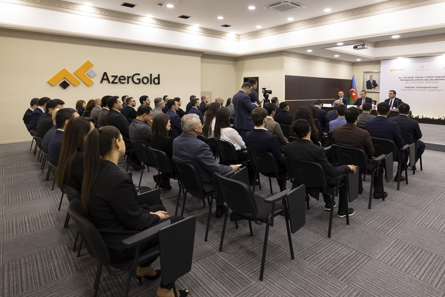 “AzerGold” QSC-nin təqaüd müsabiqəsinin qalibləri mükafatlandırılıb (FOTO)