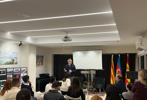 Barselona Azərbaycan Evində Xocalı soyqırımı qurbanları anılıb (FOTO)