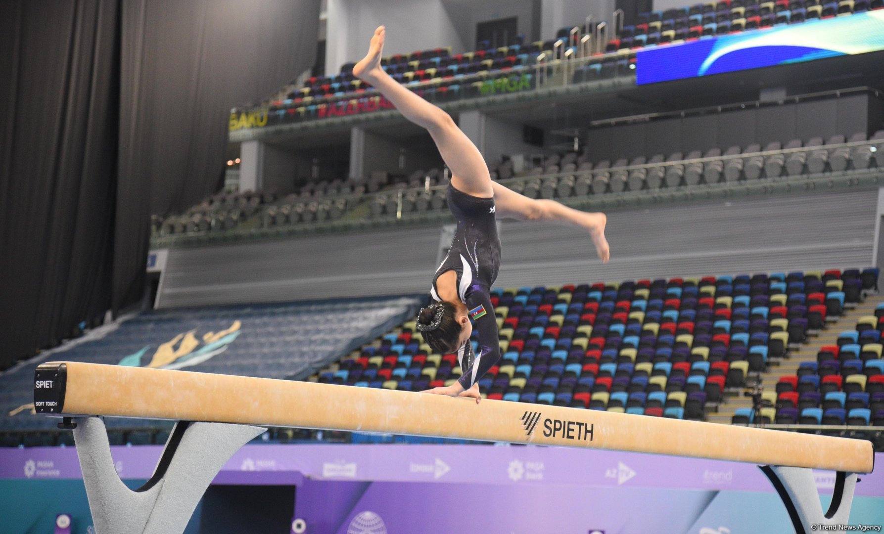 Milli Gimnastika Arenasında Bakı çempionatı və ölkə birinciliyi start götürüb (FOTO)