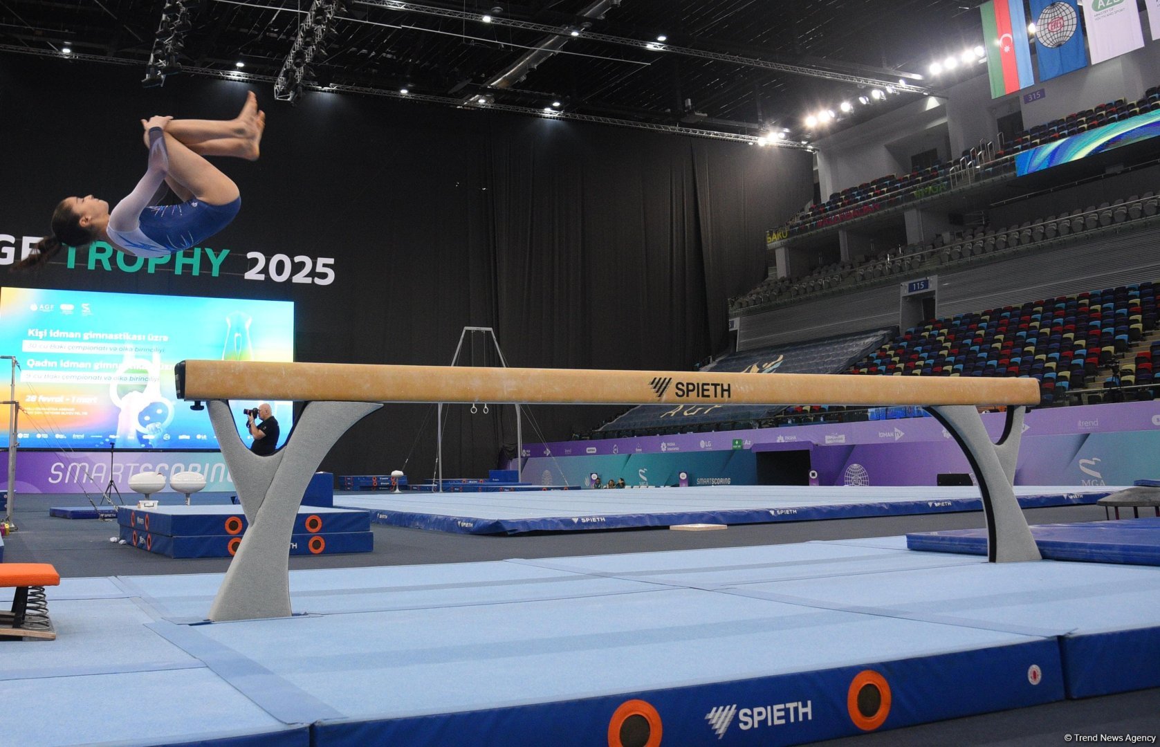 Milli Gimnastika Arenasında Bakı çempionatı və ölkə birinciliyi start götürüb (FOTO)