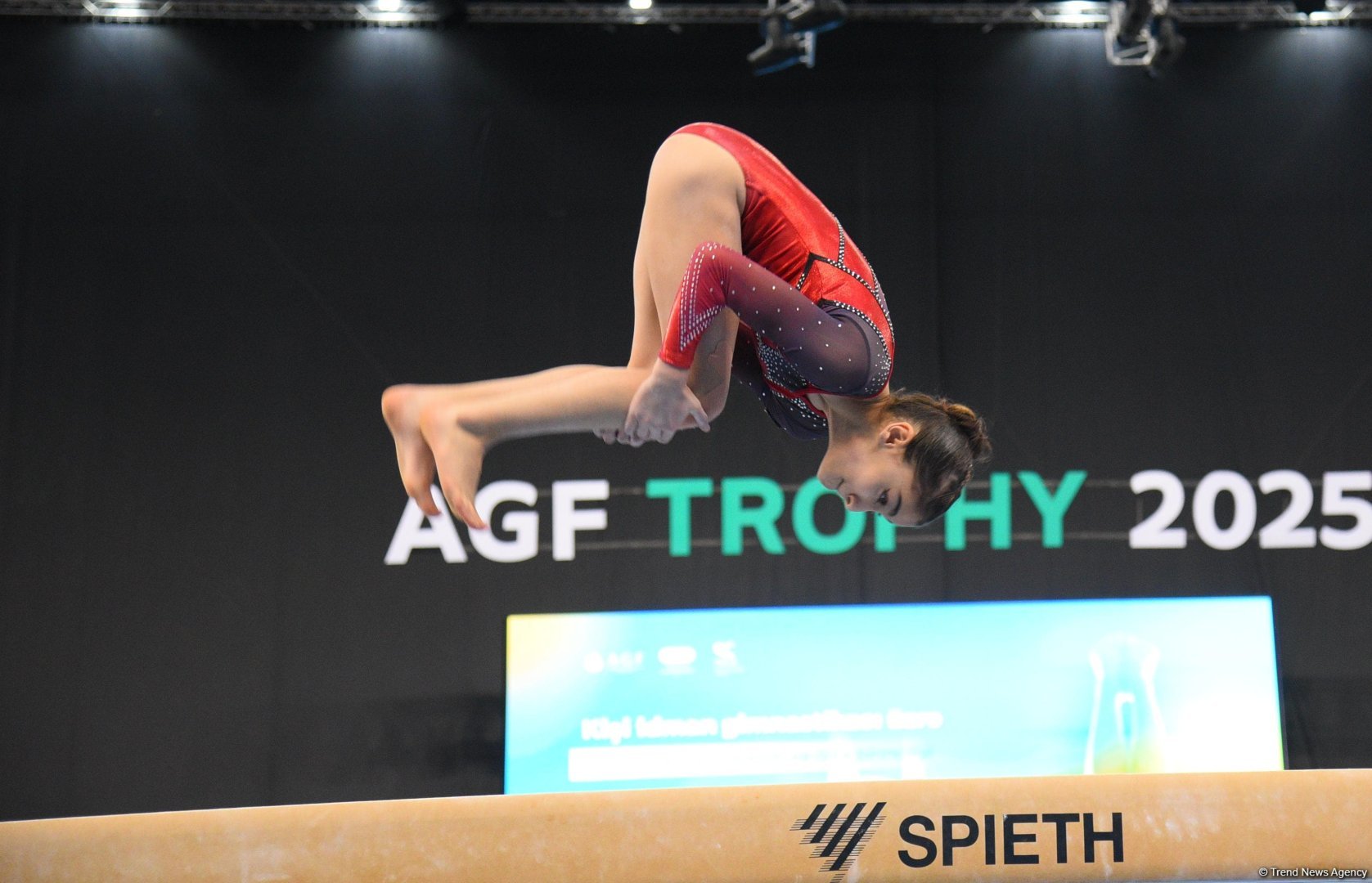 Milli Gimnastika Arenasında gimnastika yarışları davam edir (FOTO)