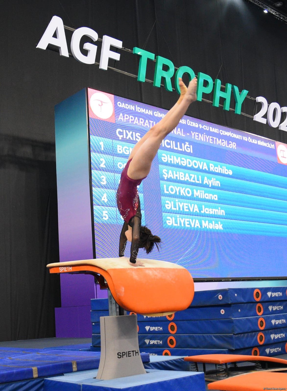 Milli Gimnastika Arenasında gimnastika yarışları davam edir (FOTO)