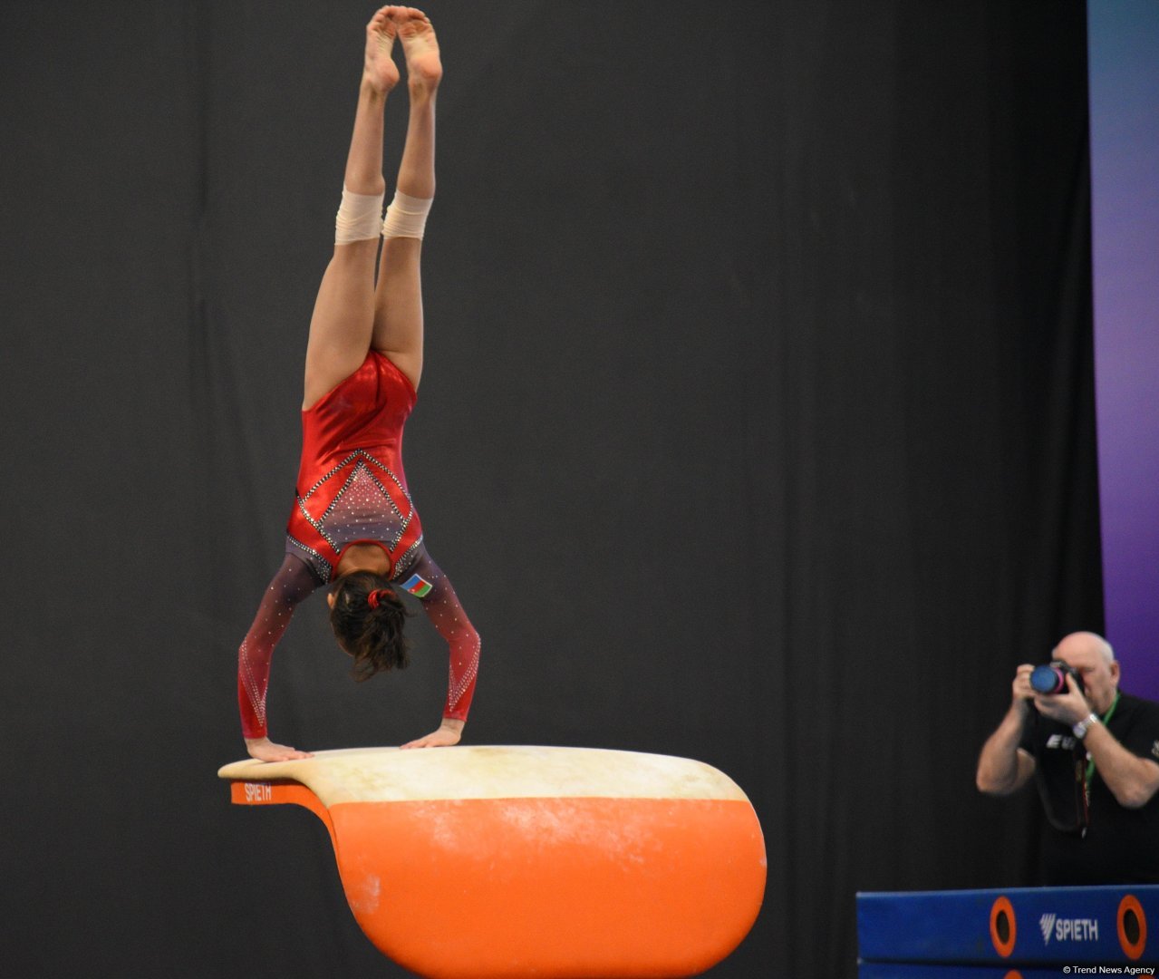 Milli Gimnastika Arenasında gimnastika yarışları davam edir (FOTO)