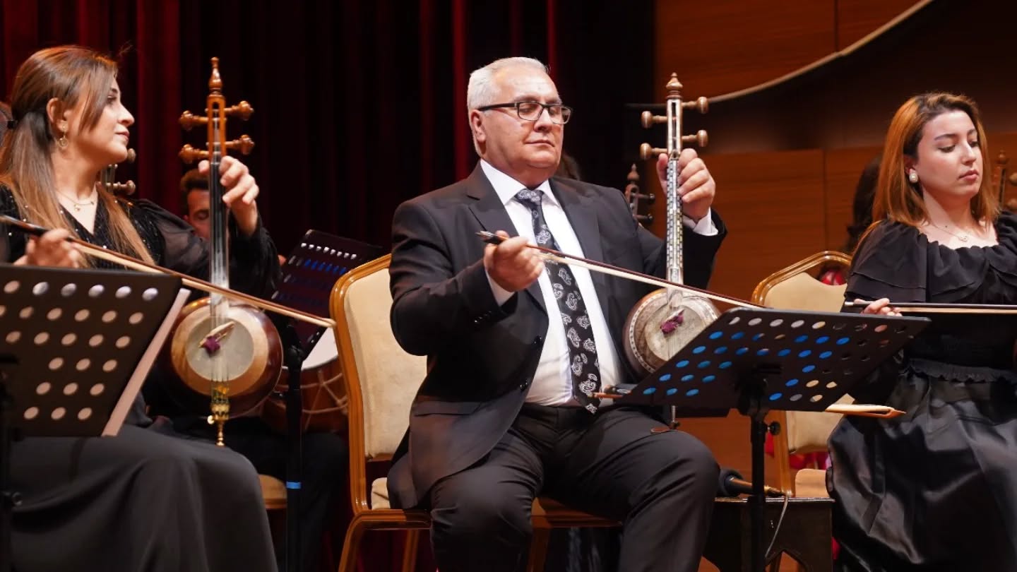 “Əhsən” televiziya müsabiqəsinin finalçılarından ibarət növbəti konsert proqramı təqdim olunub (FOTO)