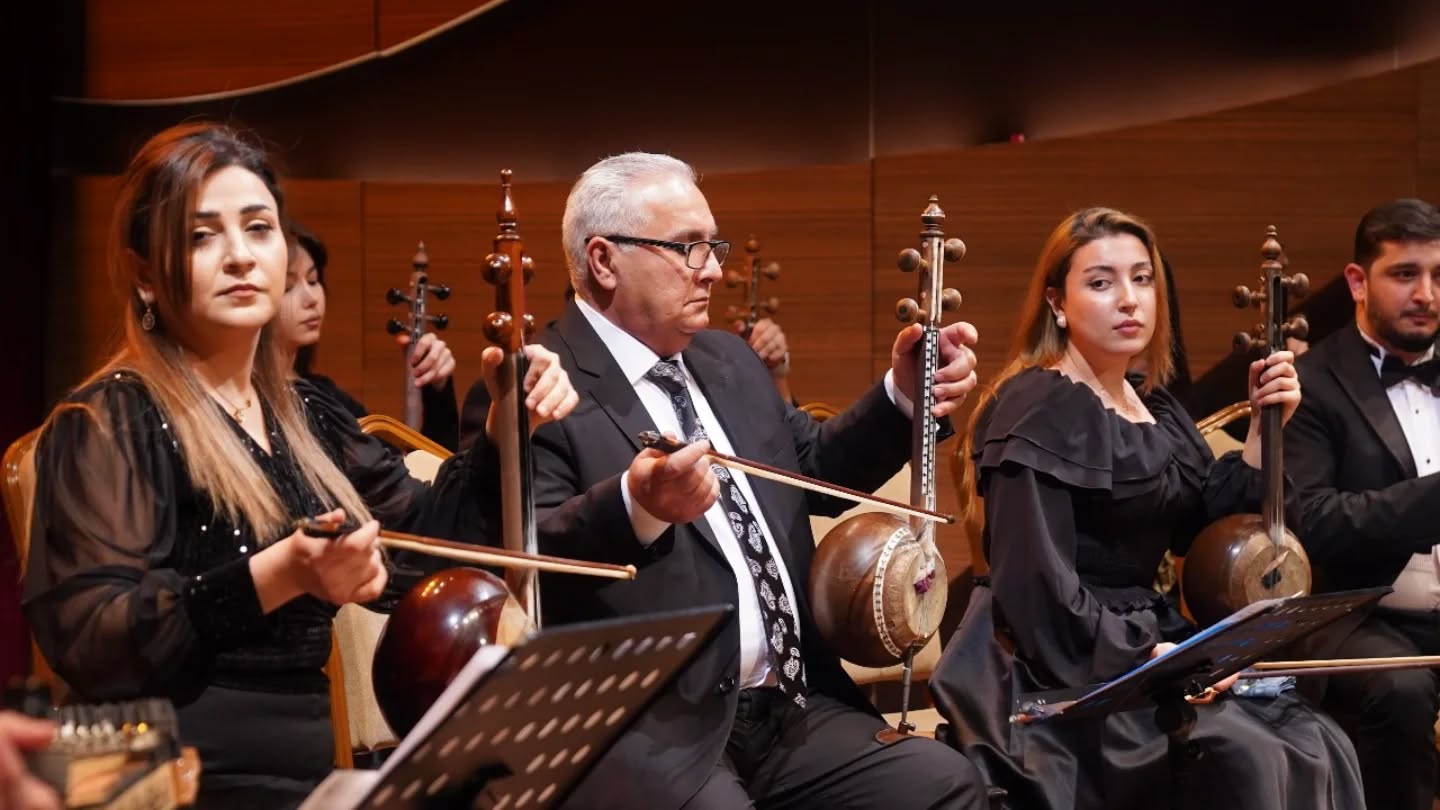 “Əhsən” televiziya müsabiqəsinin finalçılarından ibarət növbəti konsert proqramı təqdim olunub (FOTO)