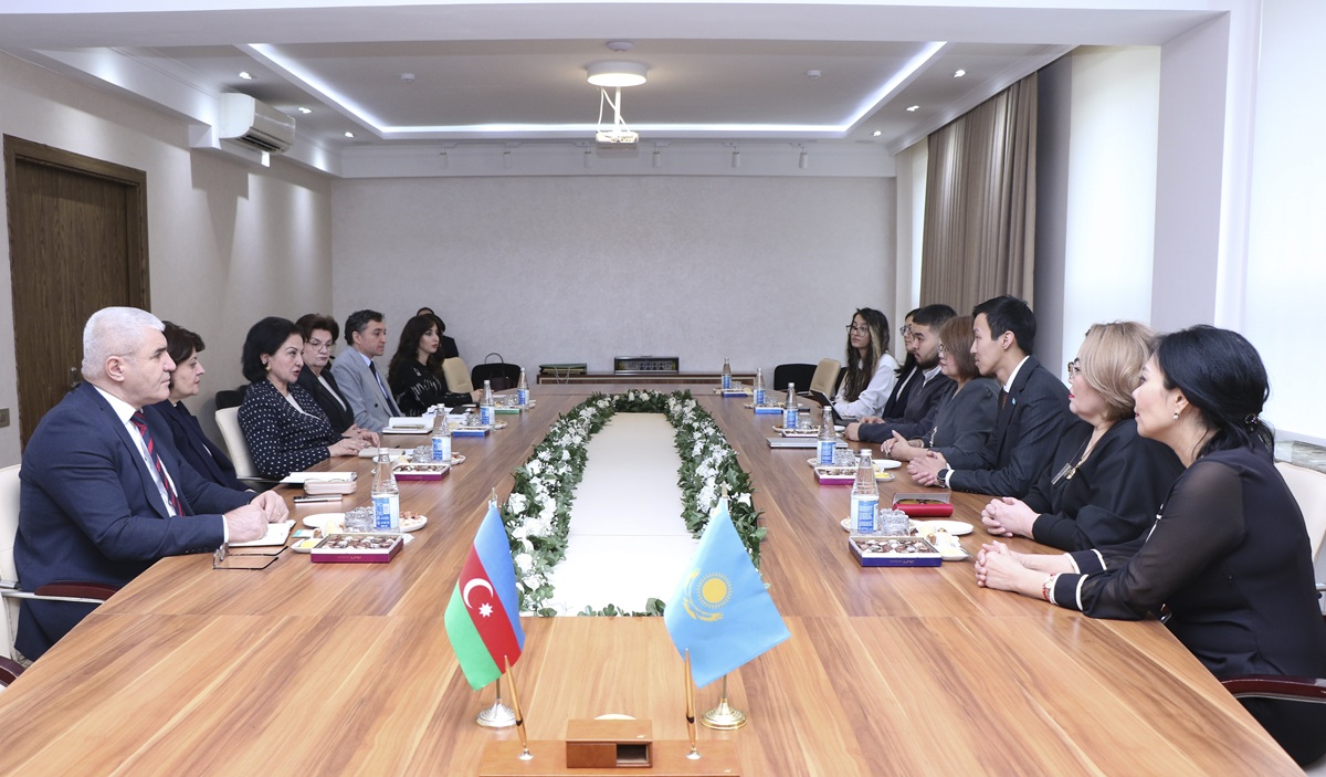 AzMİU-da Qazaxıstan Universitetləri ilə əməkdaşlıq görüşü keçirilib (FOTO)