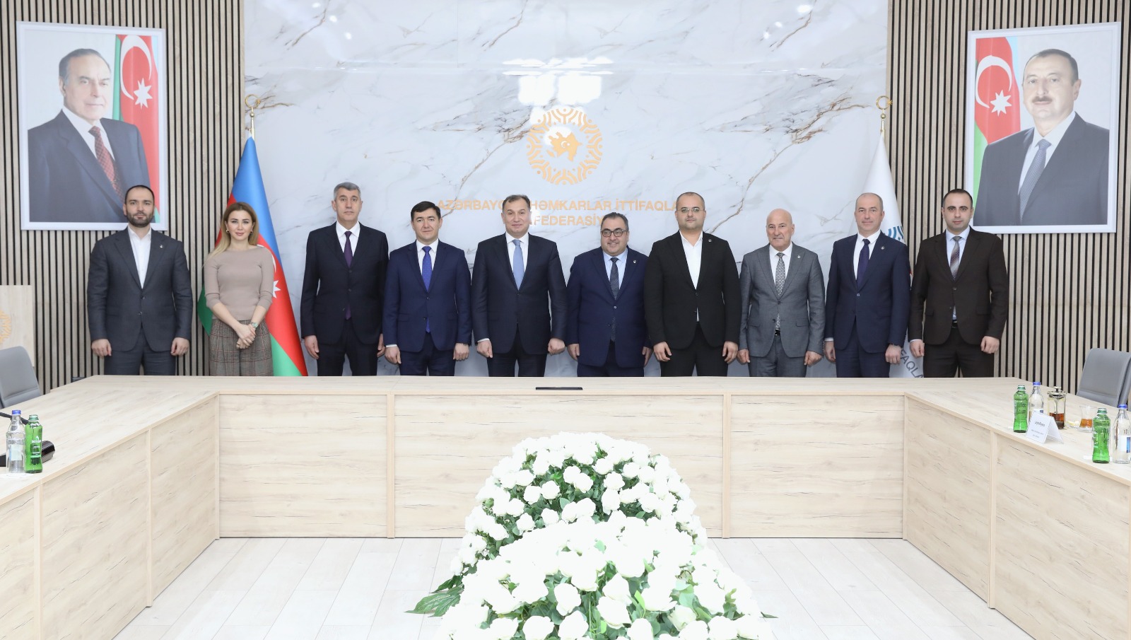 AHİK-də “Caspian Energy Club”un nümayəndələri ilə görüş olub (FOTO)