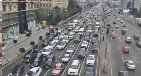 Sürücülərin NƏZƏRİNƏ: Paytaxtın bir sıra yollarında tıxac var - SİYAHI
