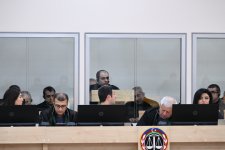 Azərbaycan xalqına qarşı çoxsaylı cinayətlərin törədilməsində təqsirləndirilən şəxslərin məhkəməsi davam etdirilir (FOTO)