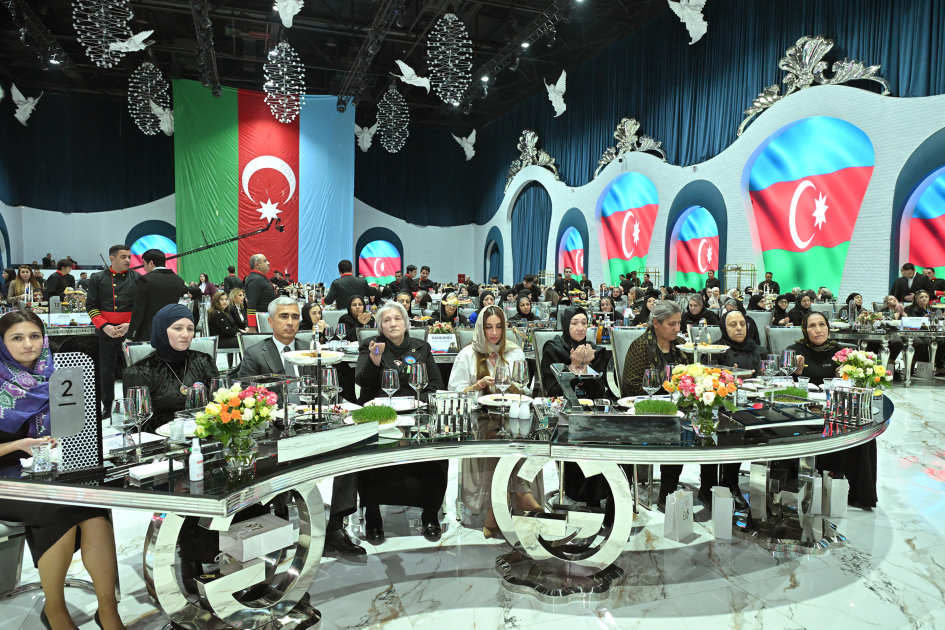 Arzu Əliyeva şəhid anaları ilə birgə iftar məclisində iştirak edib (FOTO)