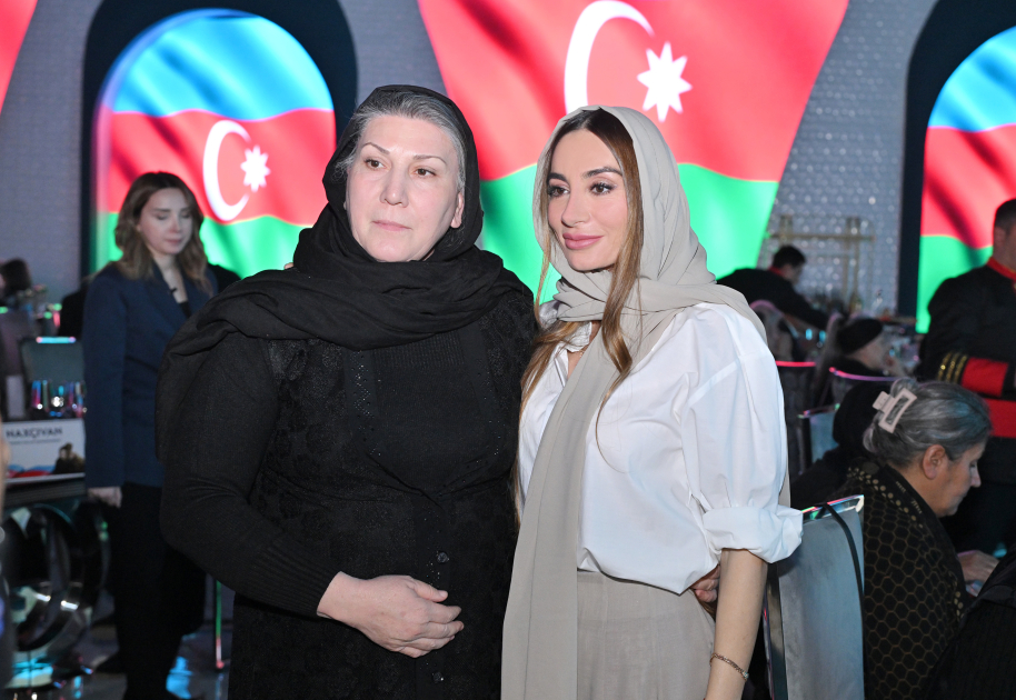 Arzu Əliyeva şəhid anaları ilə birgə iftar məclisində iştirak edib (FOTO)